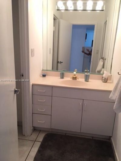 100 Lincoln Rd, Unit 1236, Miami Beach, FL 33139 Photo