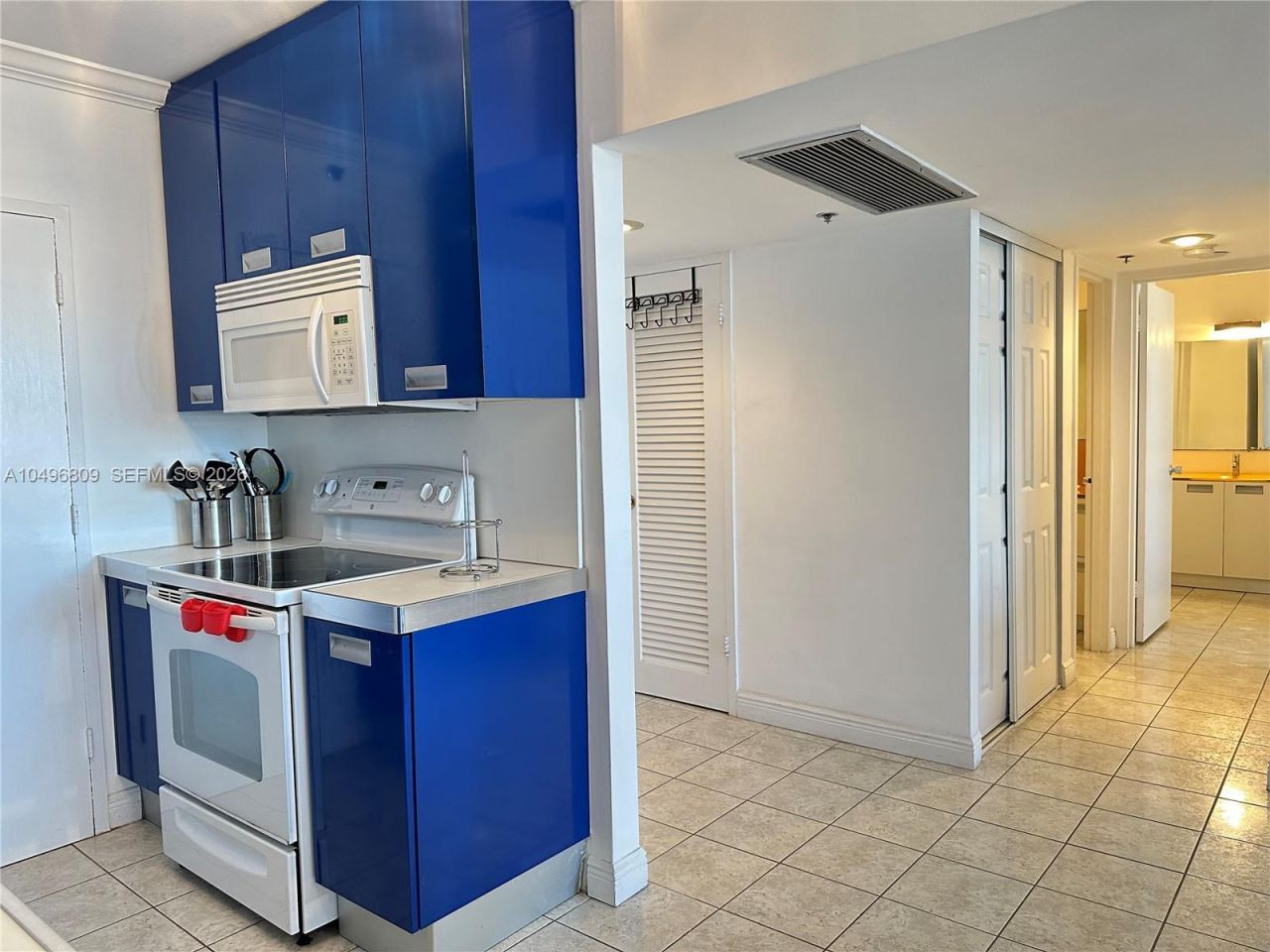 100 Lincoln Rd, Unit 1423, Miami Beach, FL 33139 Photo