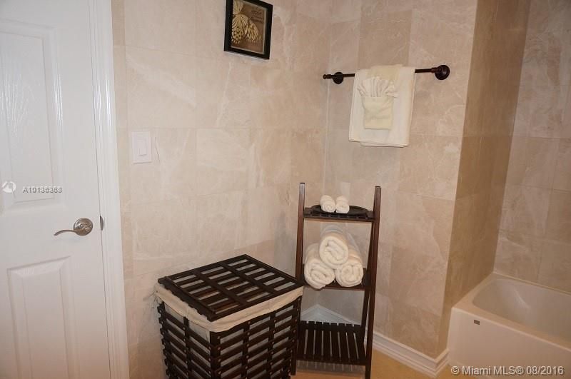 19370 Collins Av Seasonal, Unit 923, Sunny Isles Beach, FL 33160 Photo