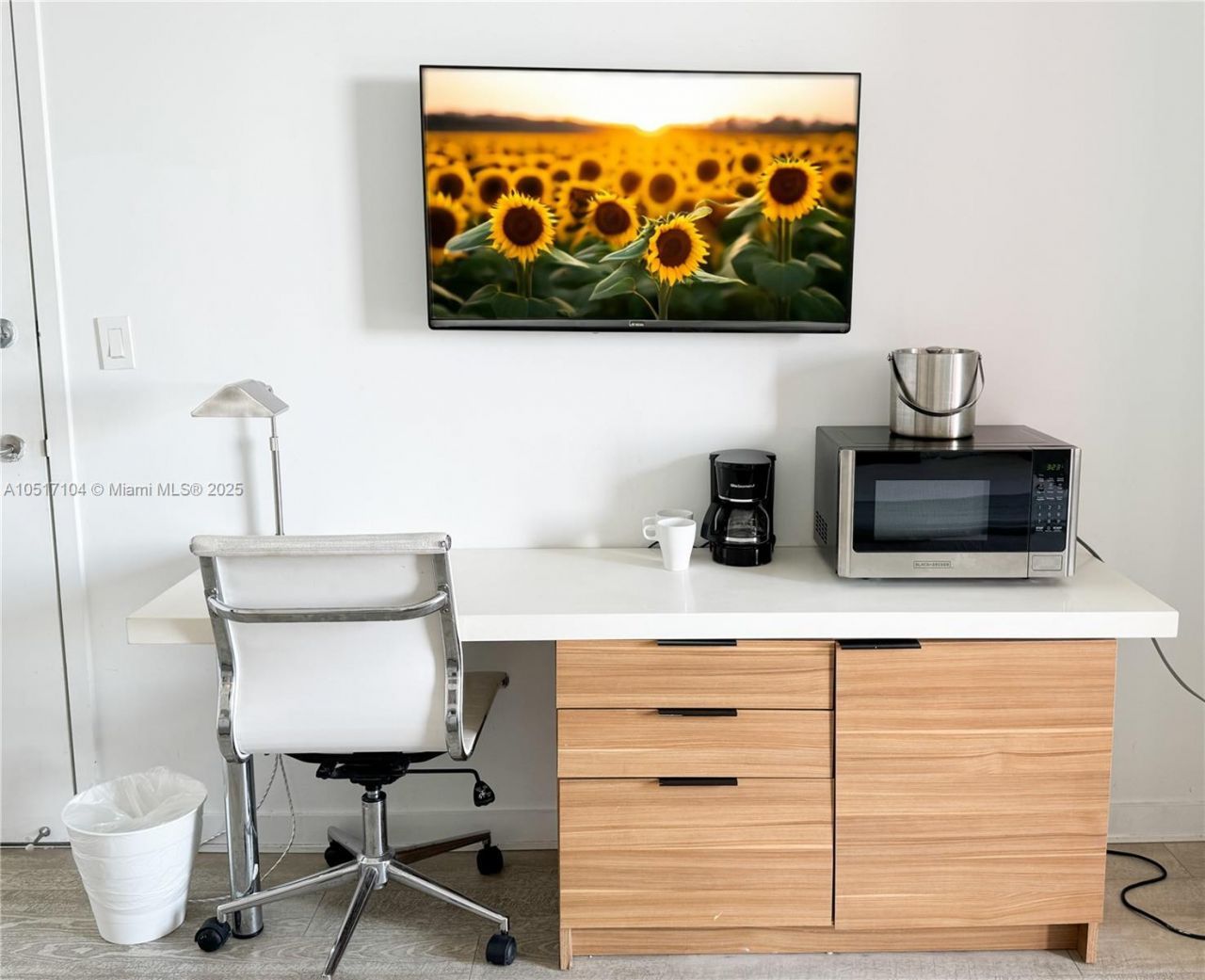 2602 E Hallandale Beach Blvd, Unit 1708, Hallandale Beach, FL 33009 Photo