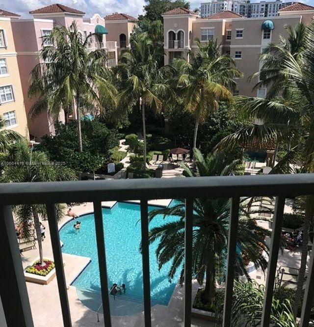 19701 E Country Club Dr, Unit 5606, Aventura, FL 33180 Photo