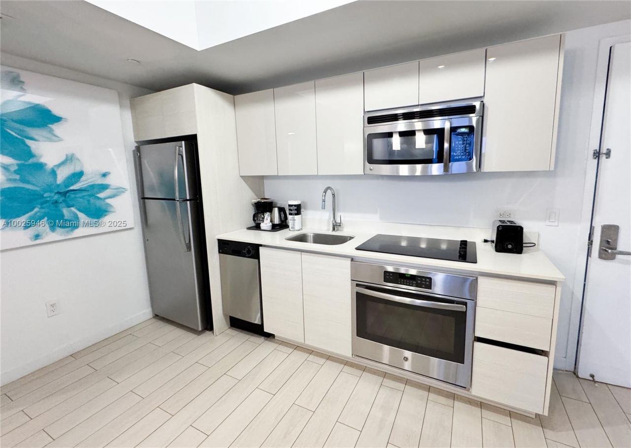 2602 E Hallandale Beach Blvd, Unit 1605, Hallandale Beach, FL 33009 Photo