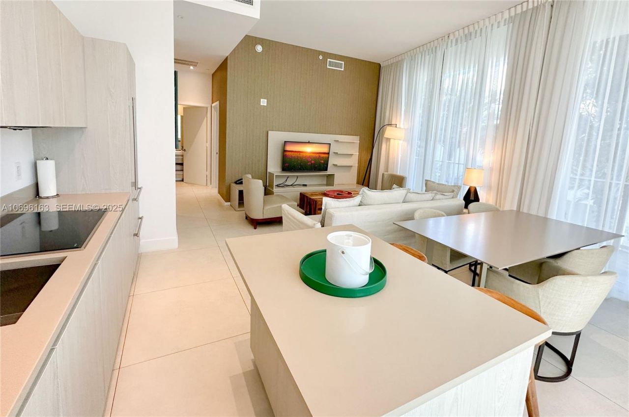 4111 S Ocean Dr, Unit 205, Hollywood, FL 33019 Photo