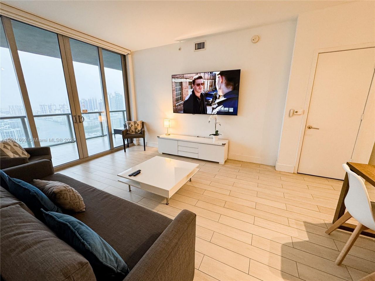 2600 E Hallandale Beach, Unit 3104, Hallandale Beach, FL 33009 Photo