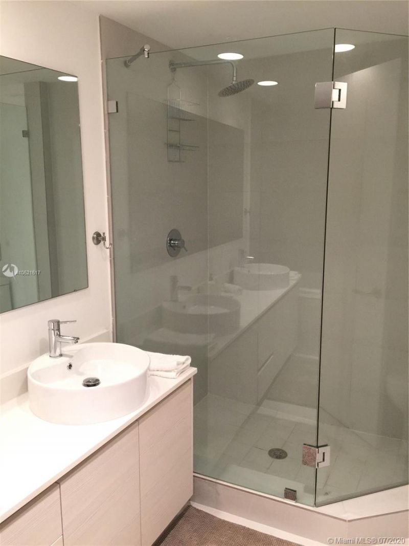 2600 E Hallandale Beach, Unit 2202, Hallandale Beach, FL 33009 Photo