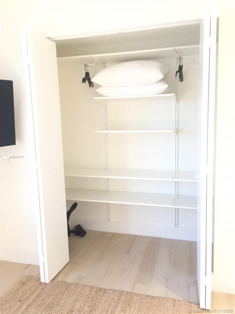 2600 E Hallandale Beach, Unit 2202, Hallandale Beach, FL 33009 Photo