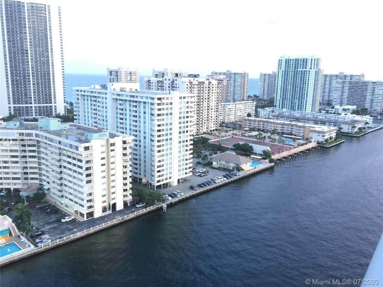2600 E Hallandale Beach, Unit 2202, Hallandale Beach, FL 33009 Photo