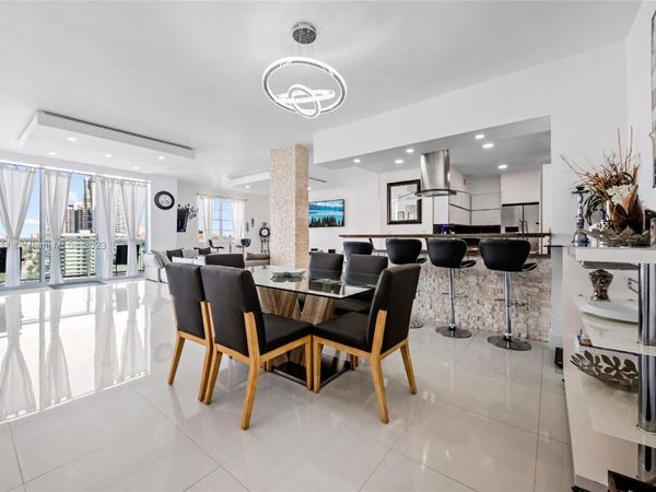 4001 S Ocean Dr, Unit PH2, Hollywood, FL 33019