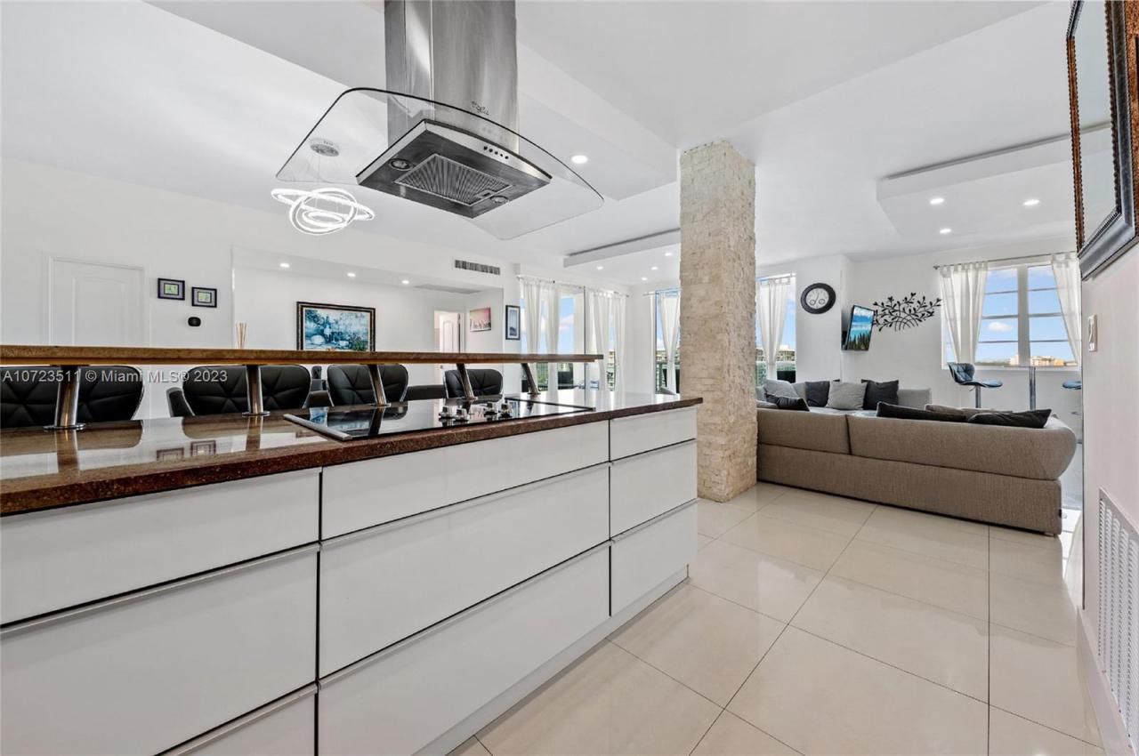 4001 S Ocean Dr, Unit PH2, Hollywood, FL 33019 Photo