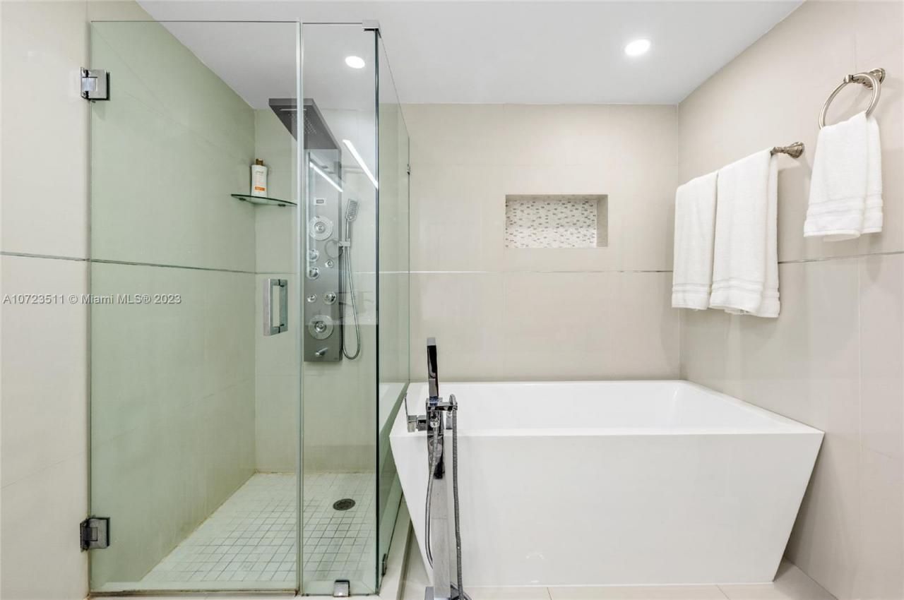 4001 S Ocean Dr, Unit PH2, Hollywood, FL 33019 Photo