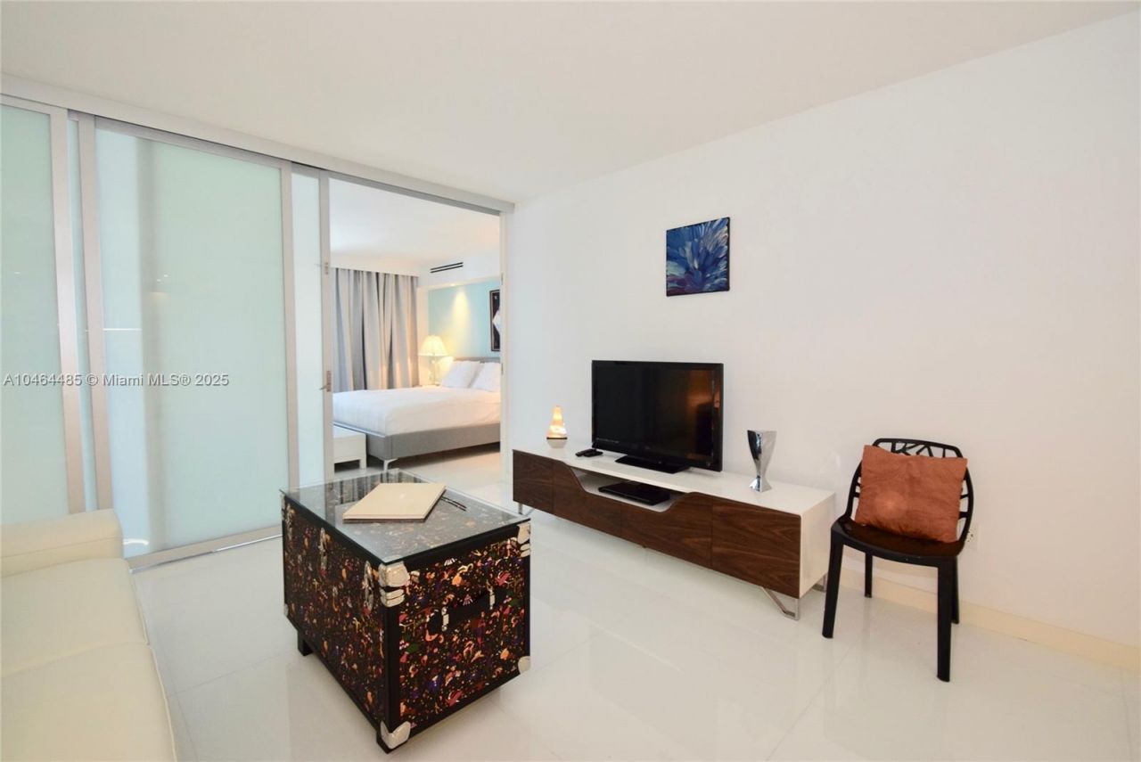 2301 Collins Ave, Unit 815/814, Miami Beach, FL 33139 Photo