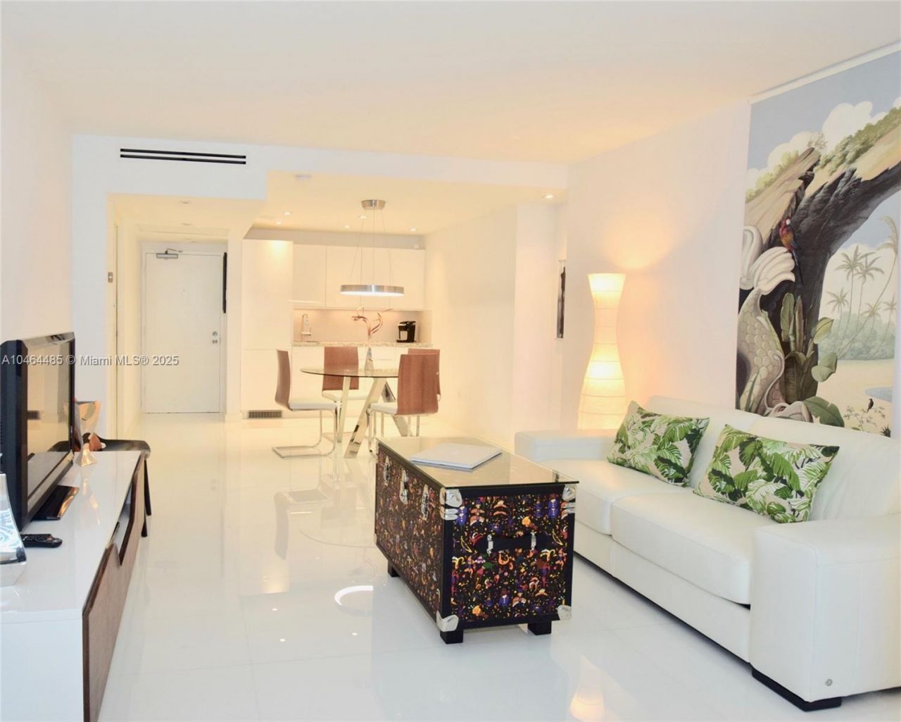 2301 Collins Ave, Unit 815/814, Miami Beach, FL 33139 Photo