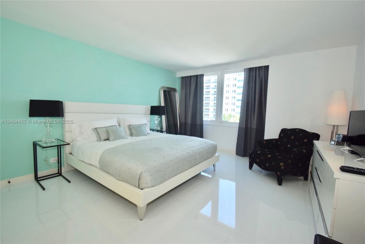 2301 Collins Ave, Unit 815/814, Miami Beach, FL 33139 Photo