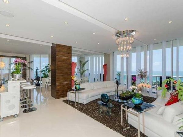 3802 NE 207th St, Unit 2802, Aventura, FL 33180