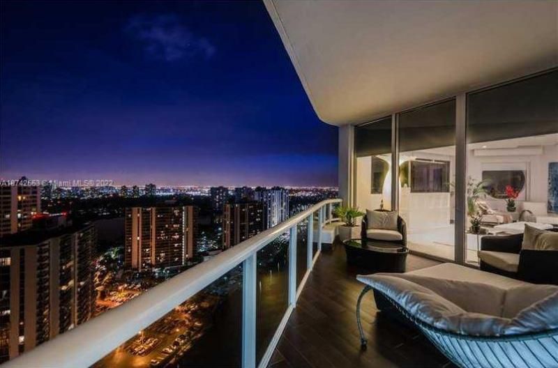 3802 NE 207th St, Unit 2802, Aventura, FL 33180 Photo