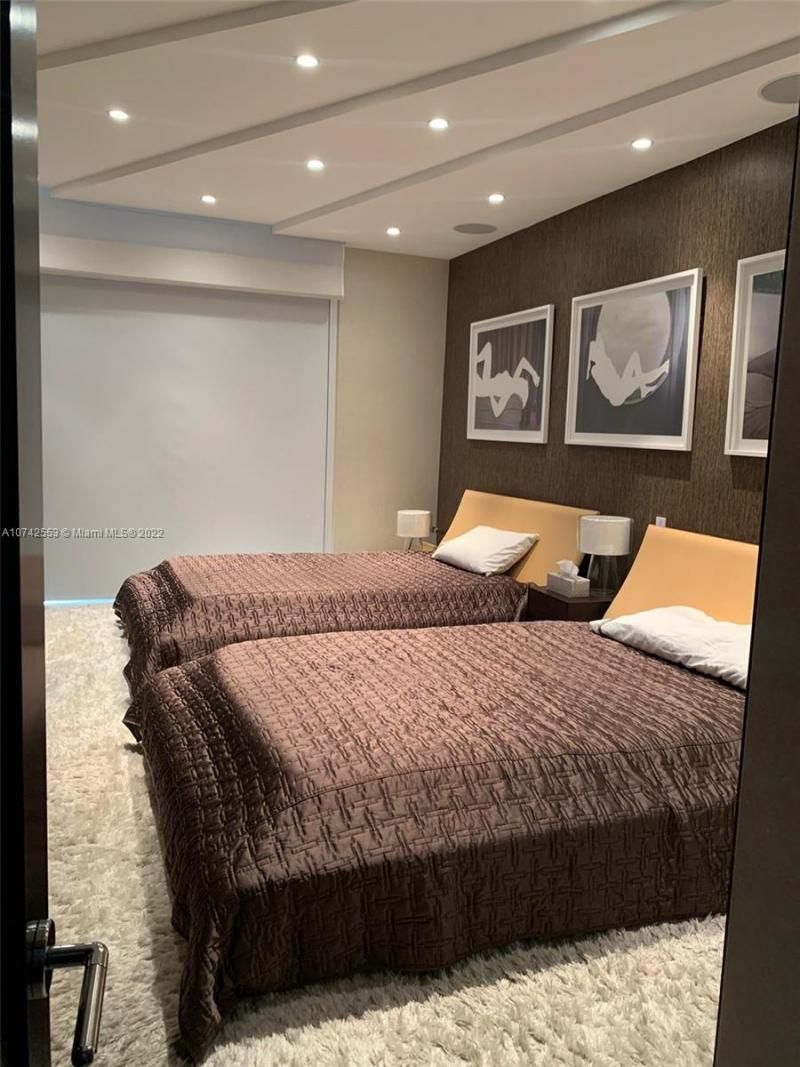 3802 NE 207th St, Unit 2802, Aventura, FL 33180 Photo