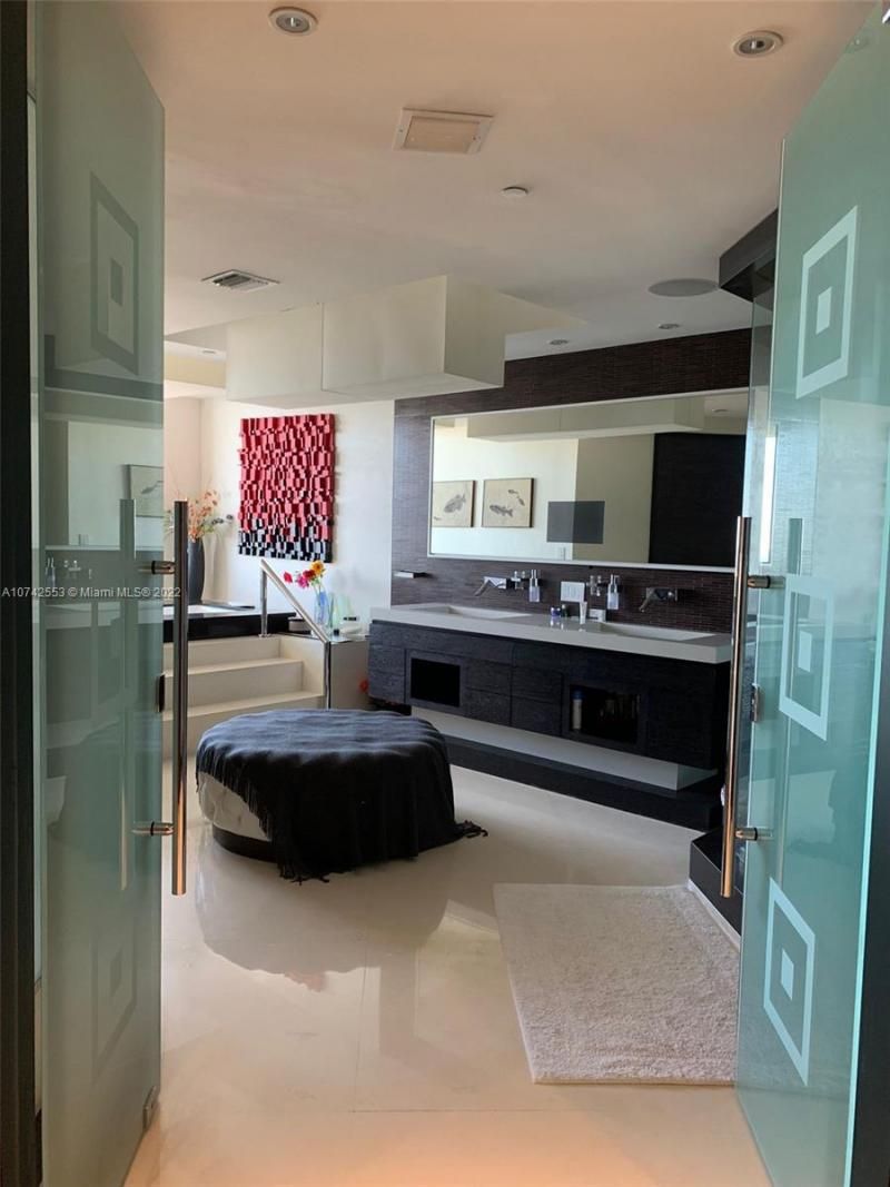 3802 NE 207th St, Unit 2802, Aventura, FL 33180 Photo