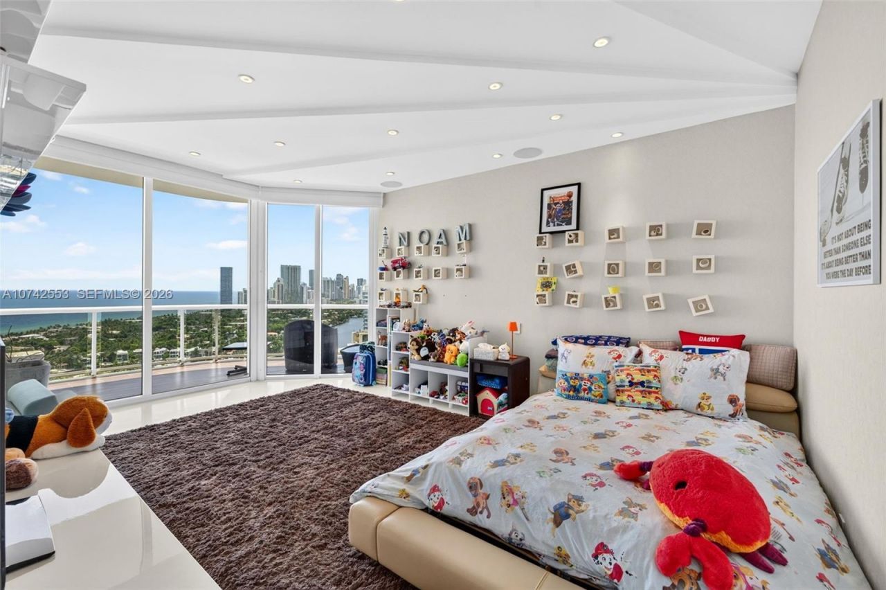 3802 NE 207th St, Unit 2802, Aventura, FL 33180 Photo