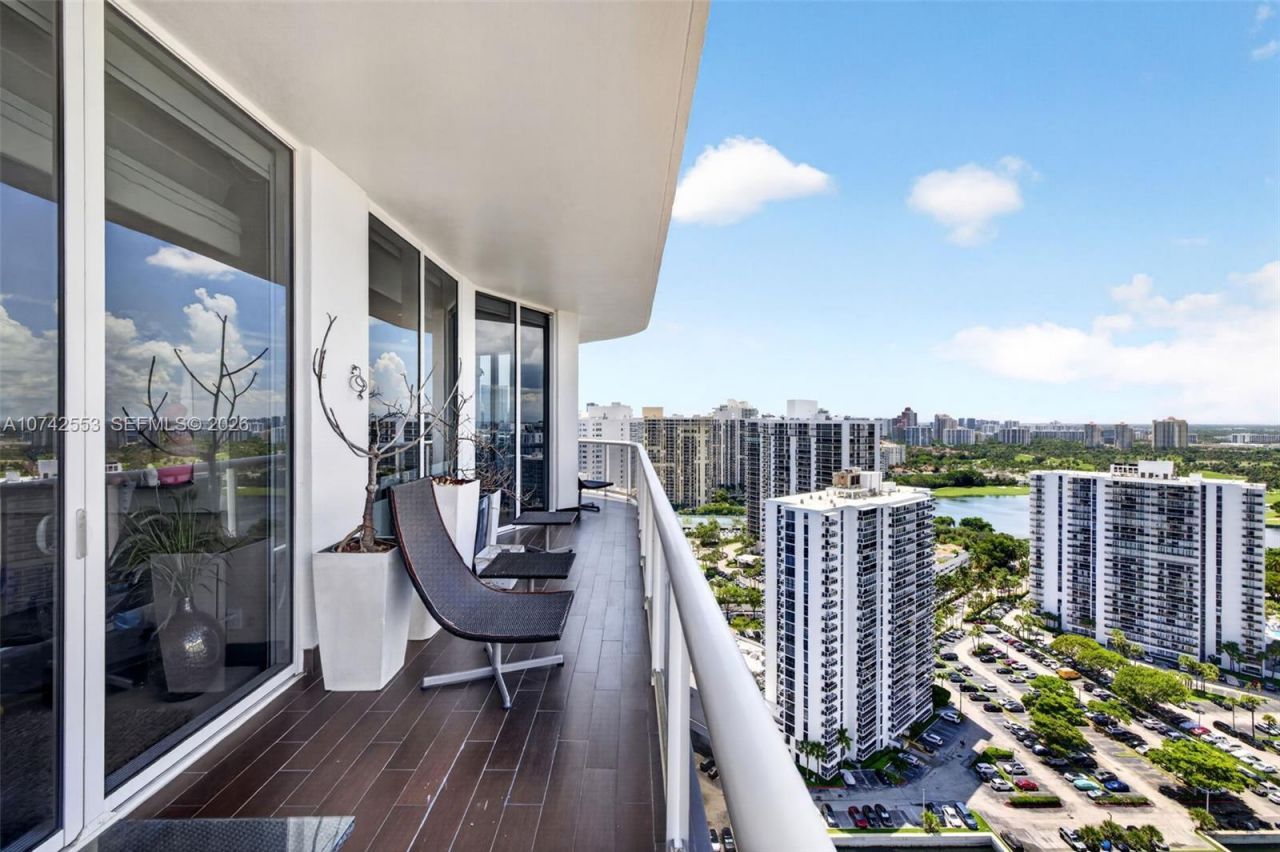 3802 NE 207th St, Unit 2802, Aventura, FL 33180 Photo