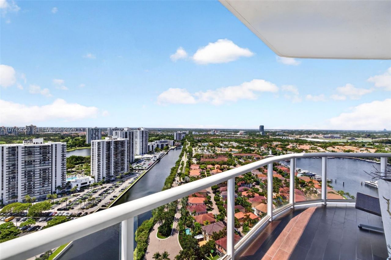 3802 NE 207th St, Unit 2802, Aventura, FL 33180 Photo