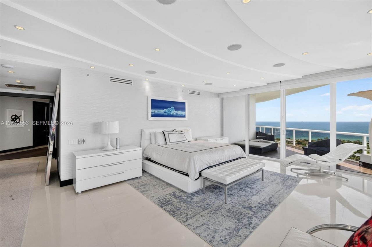 3802 NE 207th St, Unit 2802, Aventura, FL 33180 Photo