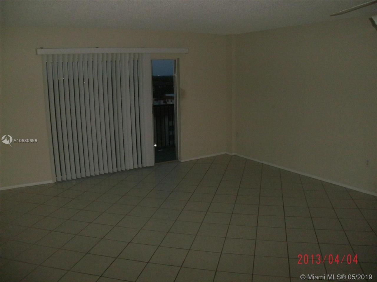 4174 Inverrary Dr, Unit 911, Lauderhill, FL 33319 Photo