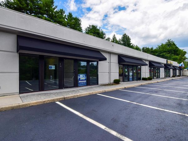 2350-2362 Peters Creek Road, Roanoke, VA 24017