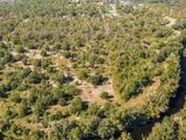 1055 Lake Josephine Drive, Sebring, FL 33875