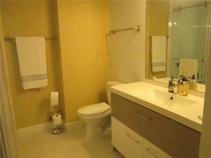 750 N Tamiami Trail, Unit 705, Sarasota, FL 34236 Photo