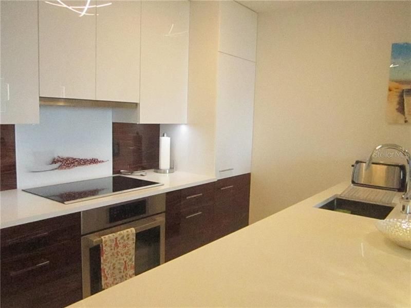 750 N Tamiami Trail, Unit 705, Sarasota, FL 34236 Photo