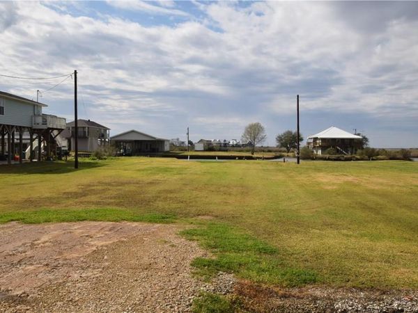 9454 Big Lake Road, Lake Charles, LA 70605