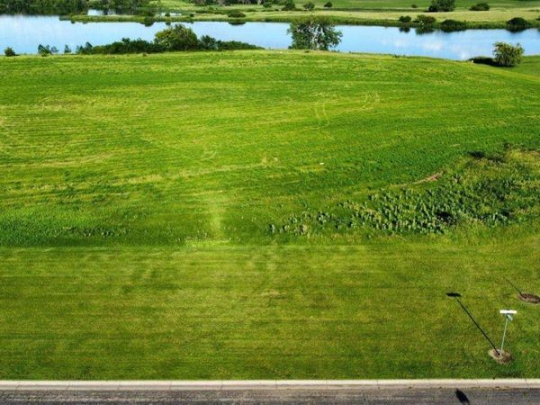 1020 Eastbay Ave, Balaton, MN 56115