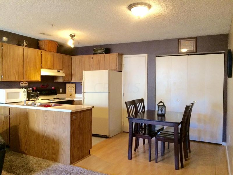 584 MOULL Street, Unit #A, Newark, OH 43055 Photo 2