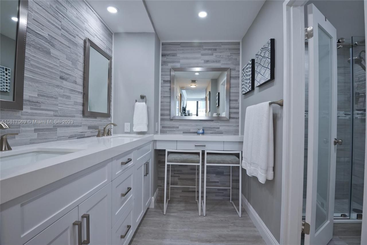 3505 S Ocean Dr, Unit PH-12, Hollywood, FL 33019 Photo