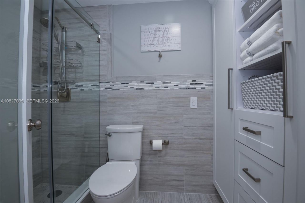 3505 S Ocean Dr, Unit PH-12, Hollywood, FL 33019 Photo