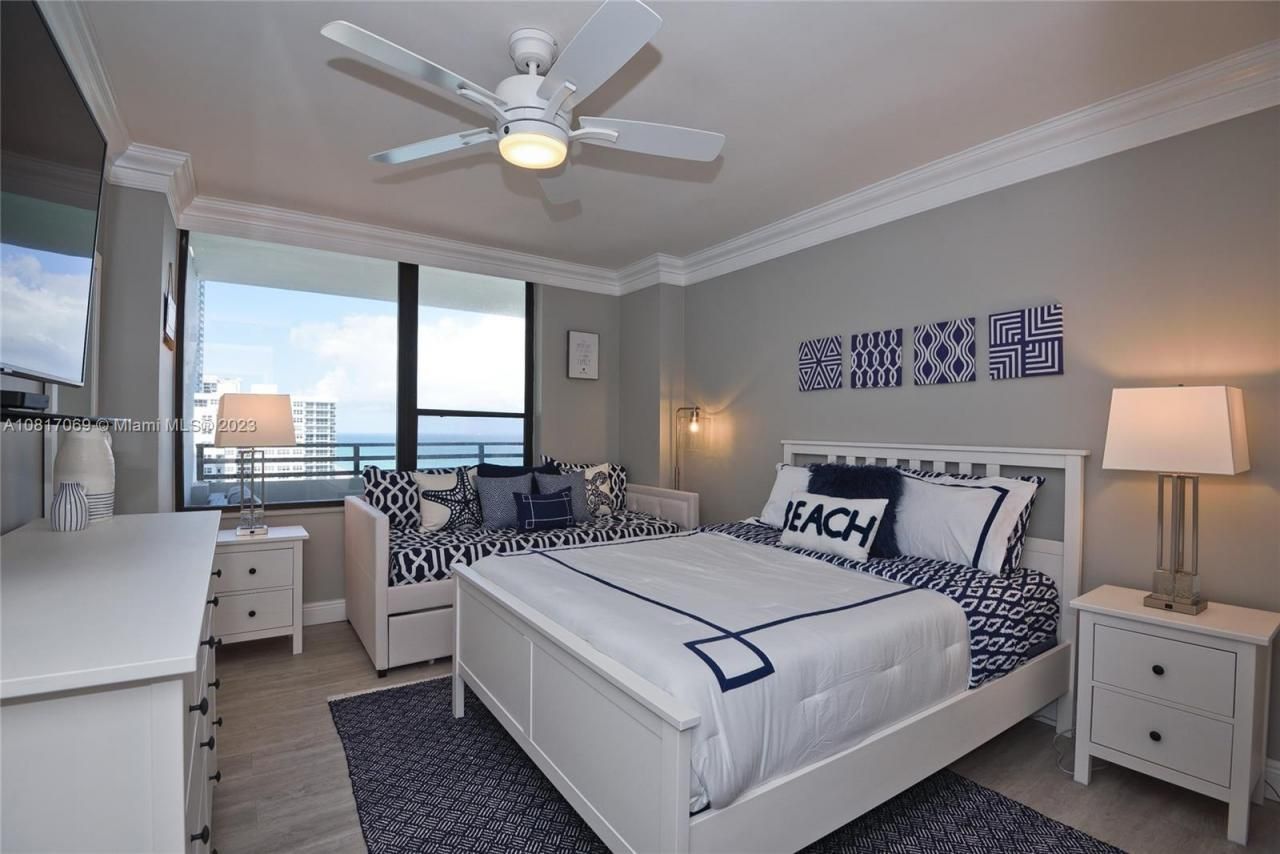 3505 S Ocean Dr, Unit PH-12, Hollywood, FL 33019 Photo