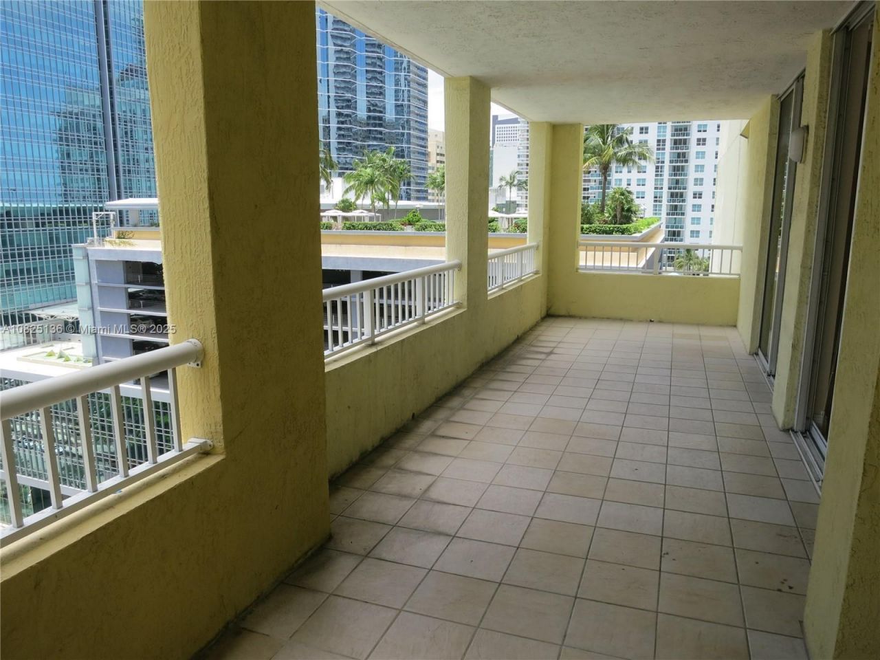 170 SE 14th St, Unit 1407, Miami, FL 33131 Photo