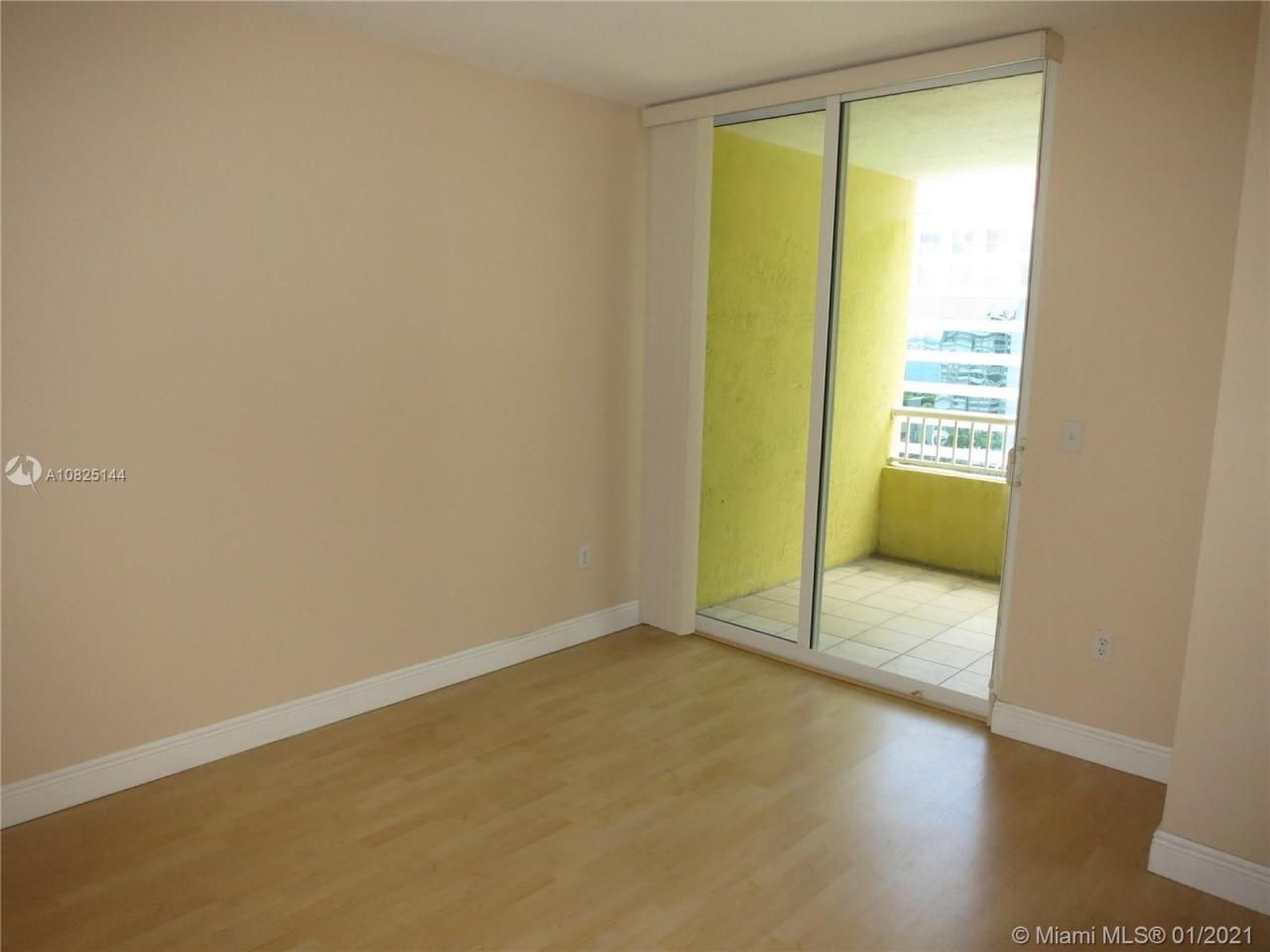 170 SE 14th St, Unit 1507, Miami, FL 33131 Photo