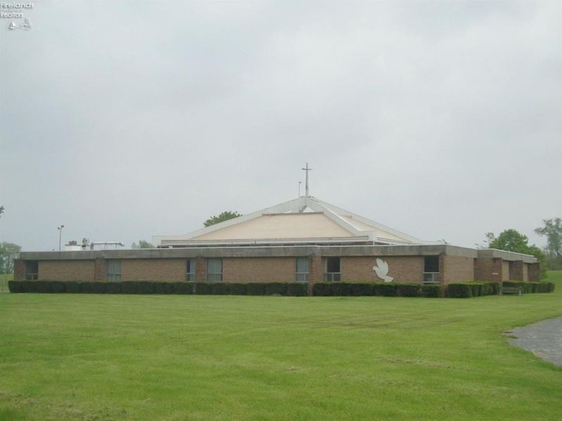 4481 N US 23, Fostoria, OH 44830 Photo 1