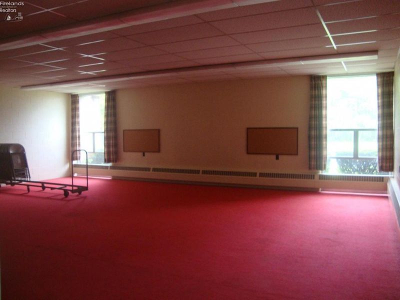 4481 N US 23, Fostoria, OH 44830 Photo 17