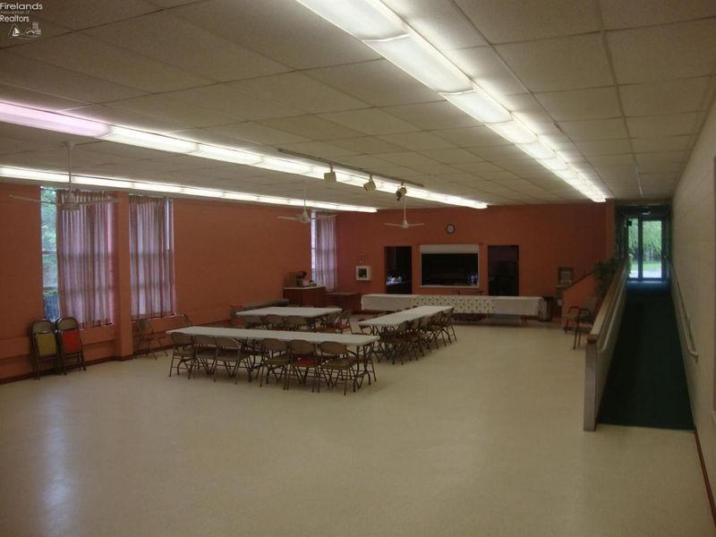 4481 N US 23, Fostoria, OH 44830 Photo 8