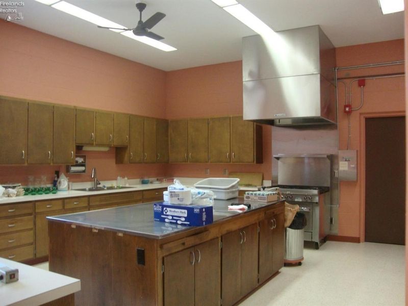 4481 N US 23, Fostoria, OH 44830 Photo 9