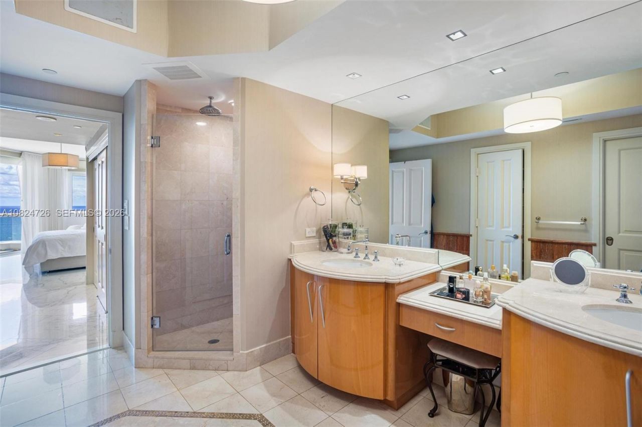 17875 Collins Ave, Unit 2602, Sunny Isles Beach, FL 33160 Photo