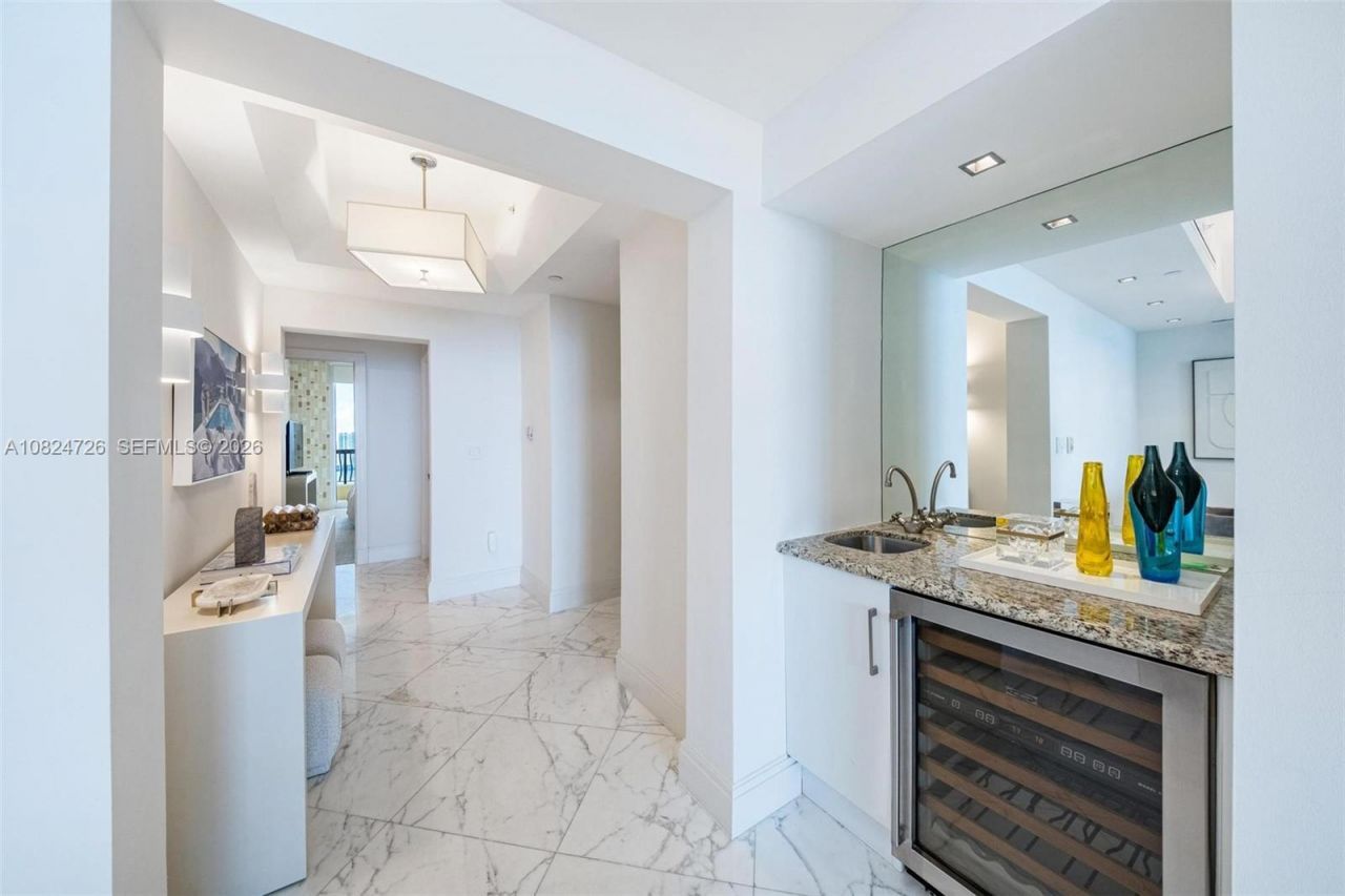 17875 Collins Ave, Unit 2602, Sunny Isles Beach, FL 33160 Photo