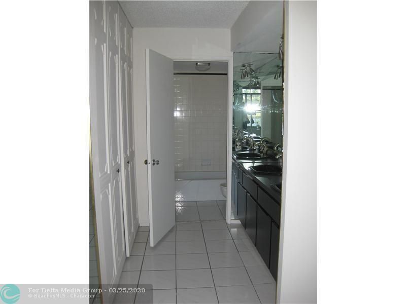 3750 Inverrary Drive, Unit 1B, Lauderhill, FL 33319 Photo