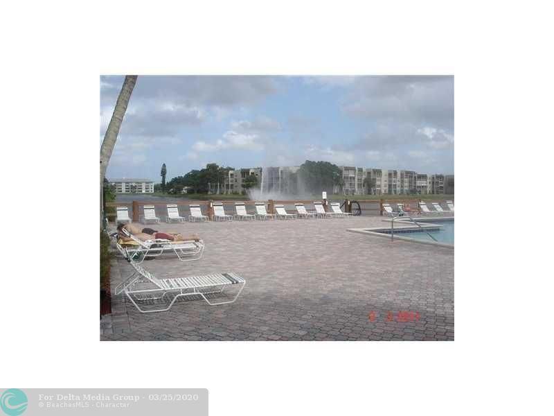 9421 Evergreen Place, Unit 403, Davie, FL 33324 Photo