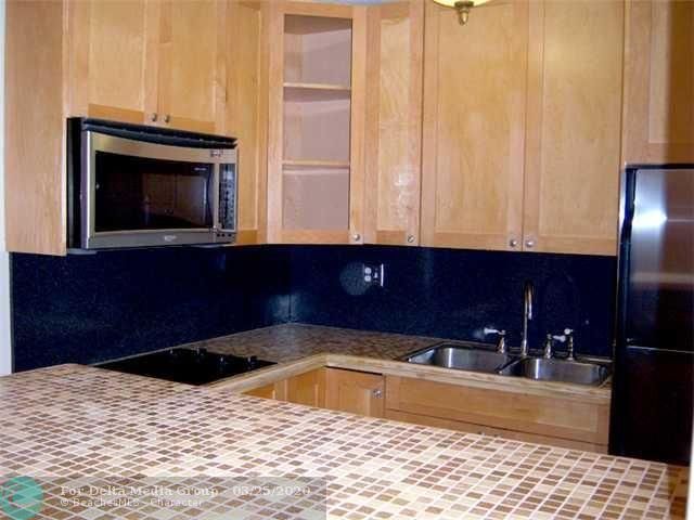 Please Call For Address, North Miami, FL 33181 Photo