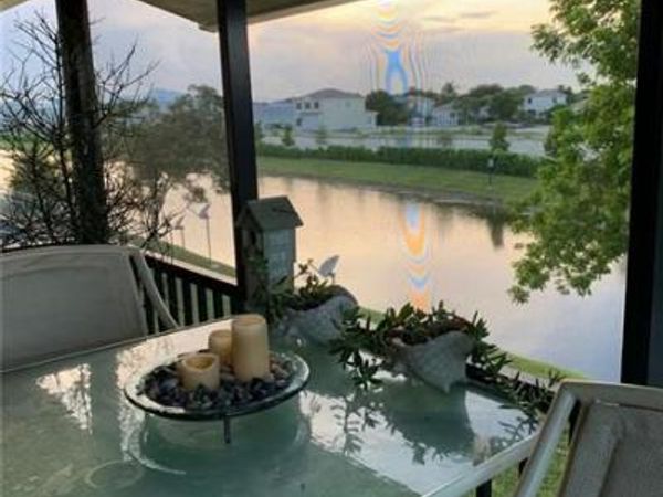 8705 NW 38th Drive, Unit 7B, Coral Springs, FL 33065