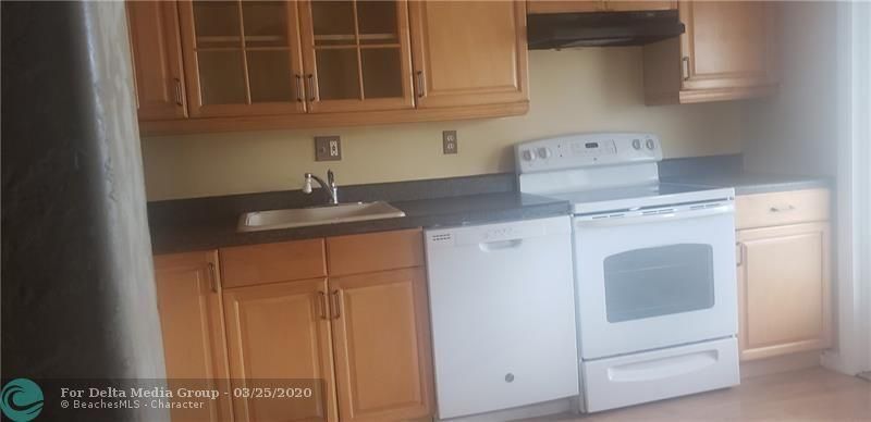 8705 NW 38th Drive, Unit 7B, Coral Springs, FL 33065 Photo