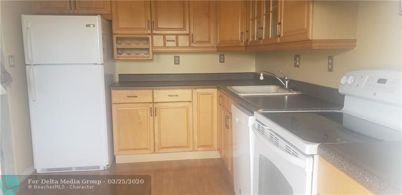 8705 NW 38th Drive, Unit 7B, Coral Springs, FL 33065 Photo